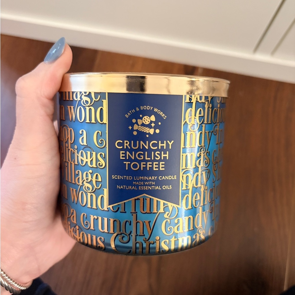 NEW Bath & Body Works “Crunchy English Toffee” 3 wick candle